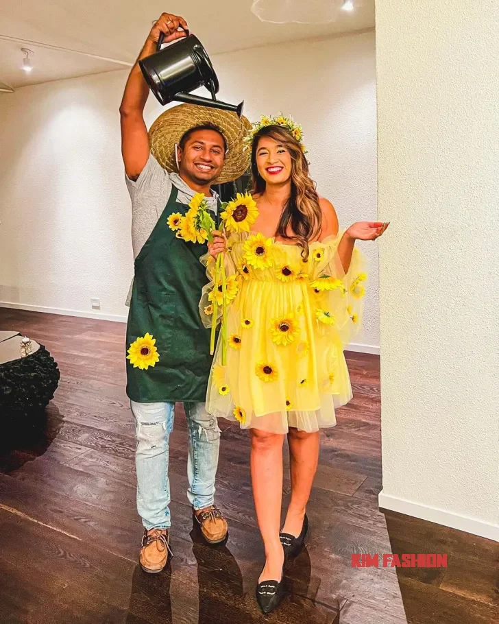 Sunflowers Costumes couples