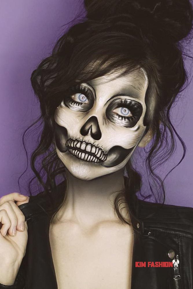 Dark Skull Makeup for Halloween