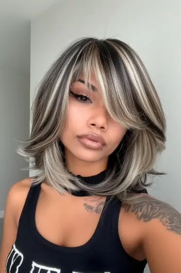 40 Gorgeous Blonde Highlights Ideas To Try This Year Flos Blog Aging Gracefully Silverhair Highlights That Looks Amazing