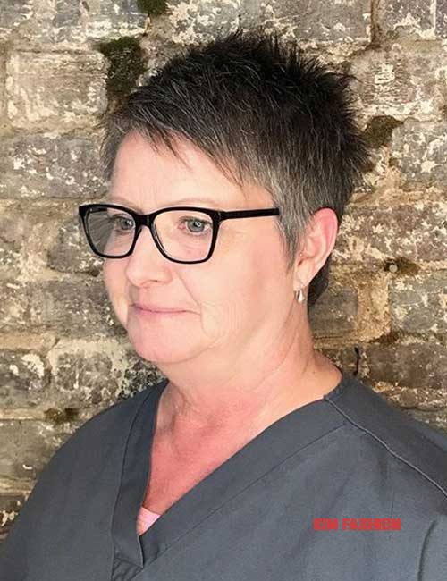 Spunky 30 Best Short Hair For Older Women With Glasses