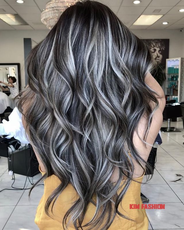 Highlights color hair