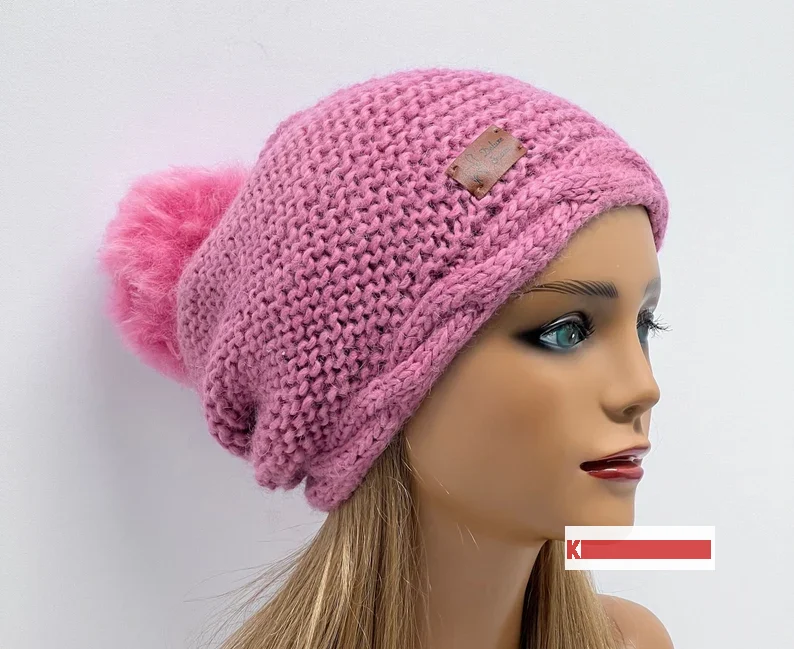 16 Trendy Winter Hats