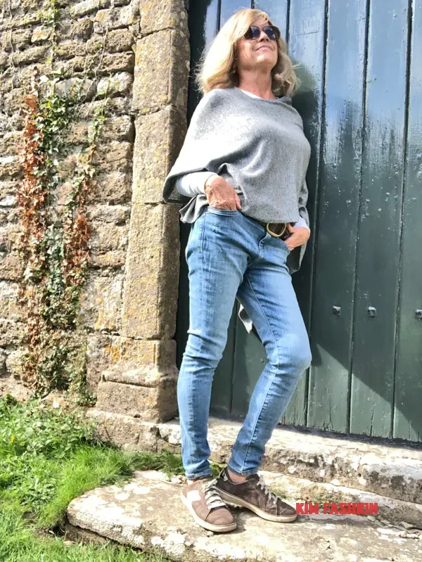 Casual Outfits for Women Over 50