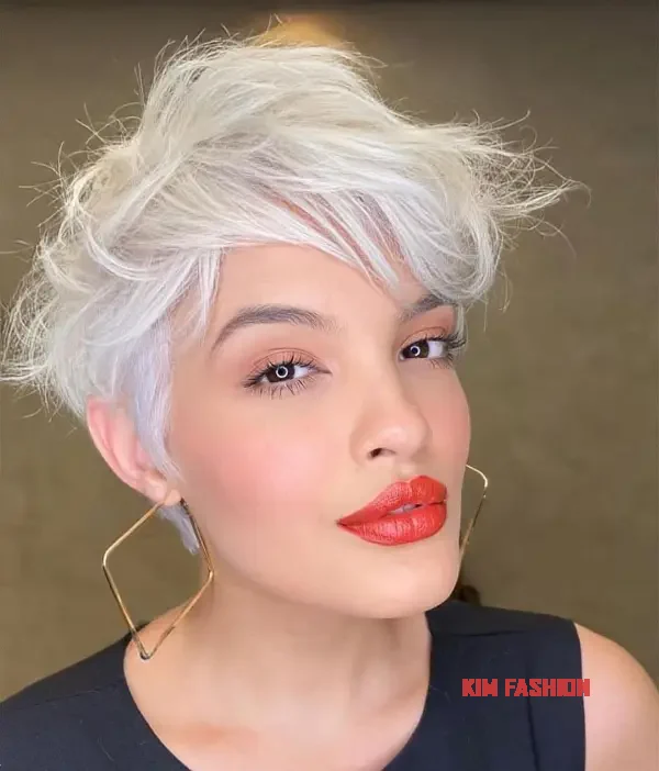 Messy Short CUt with Side Shaved White Haircolor List Of Elegant Short Hairstyle Ideas