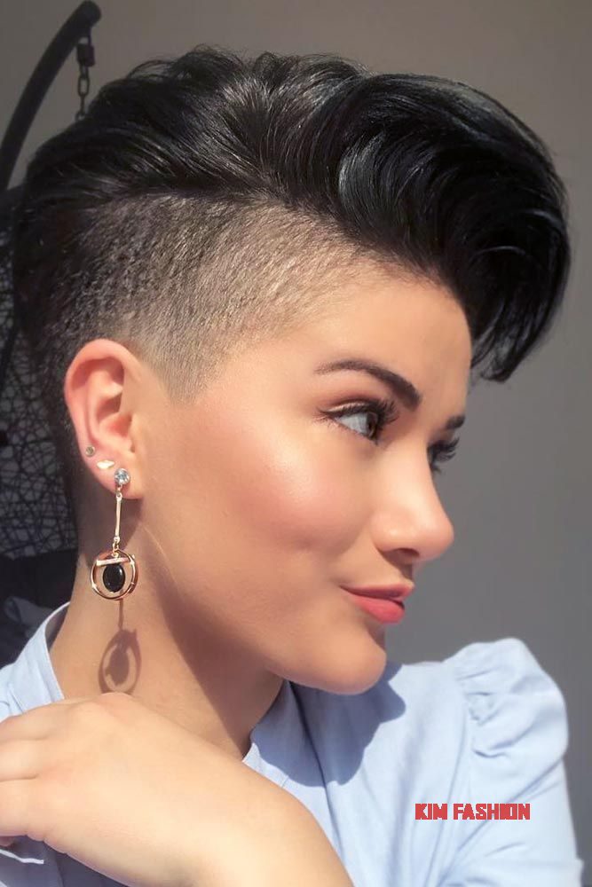 Disconnected Undercut: Longer on top with a noticeable difference from the shaved sides.